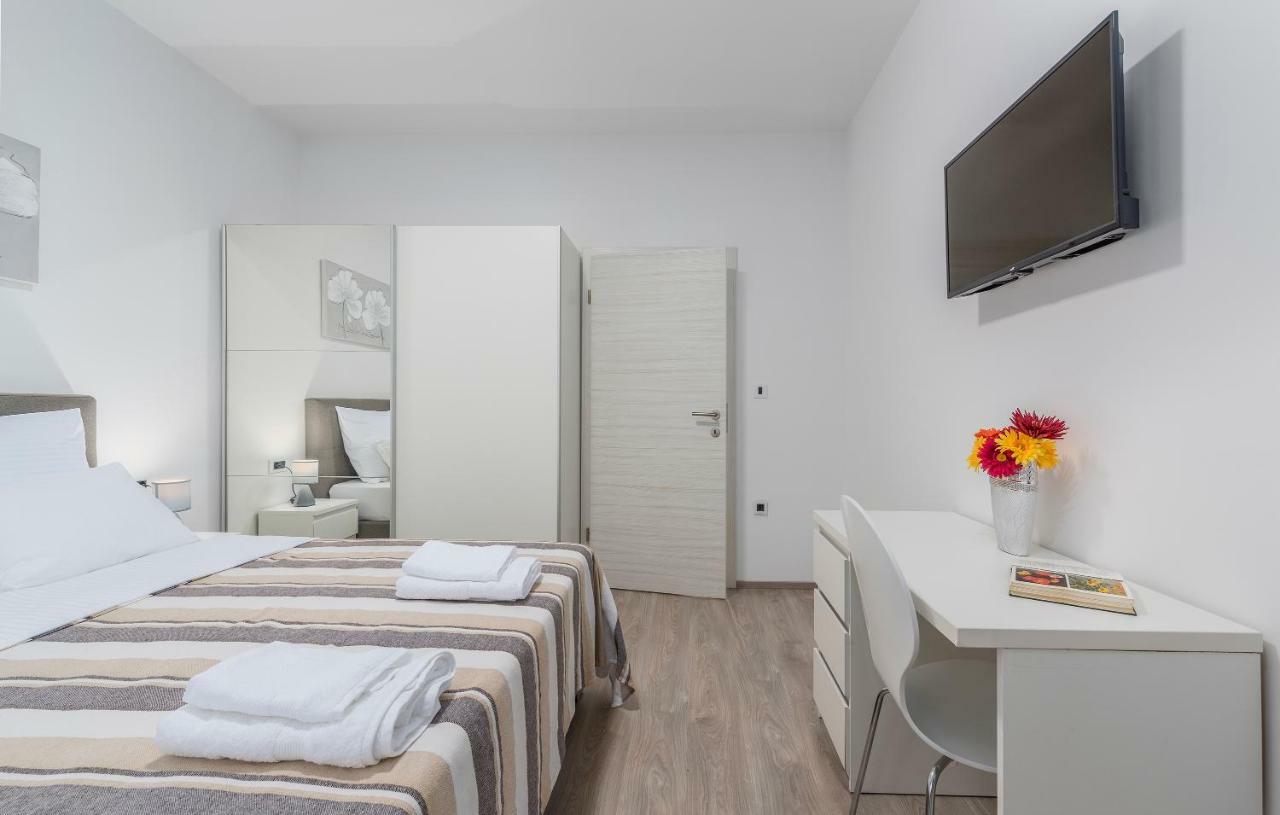 Apartments Vita Пореч Екстериор снимка