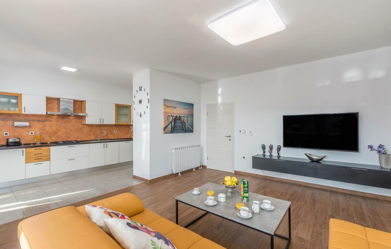 Apartments Vita Пореч Екстериор снимка